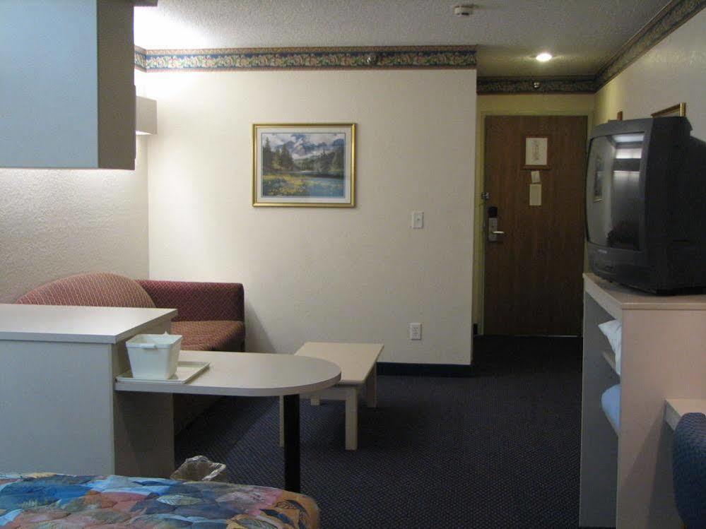 Fort Scott 斯科特堡温德姆旅游旅馆酒店 外观 照片